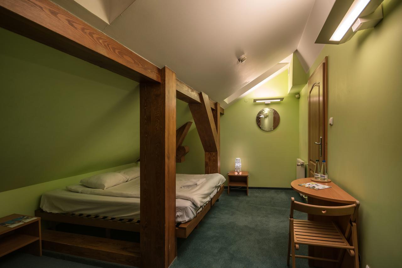 Hill Inn 波兹南 外观 照片